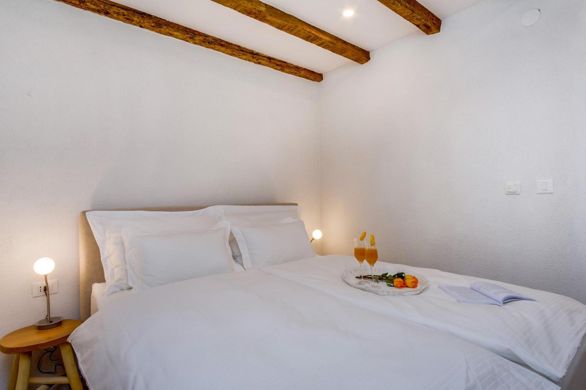 Apartamento Casa Rustica Mali Lošinj Habitación foto